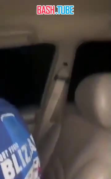  В США парню оторвало пальцы после того как он поджег неисправную петарду