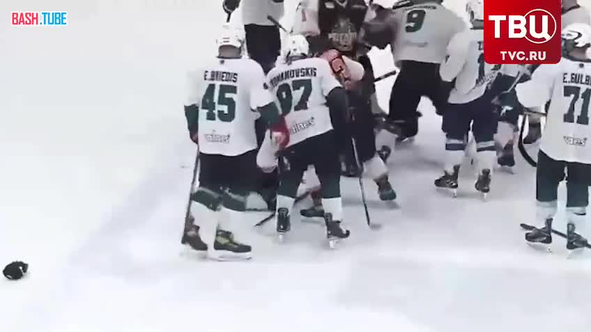  Дракой из-за русского языка закончился хоккейный матч в Риге