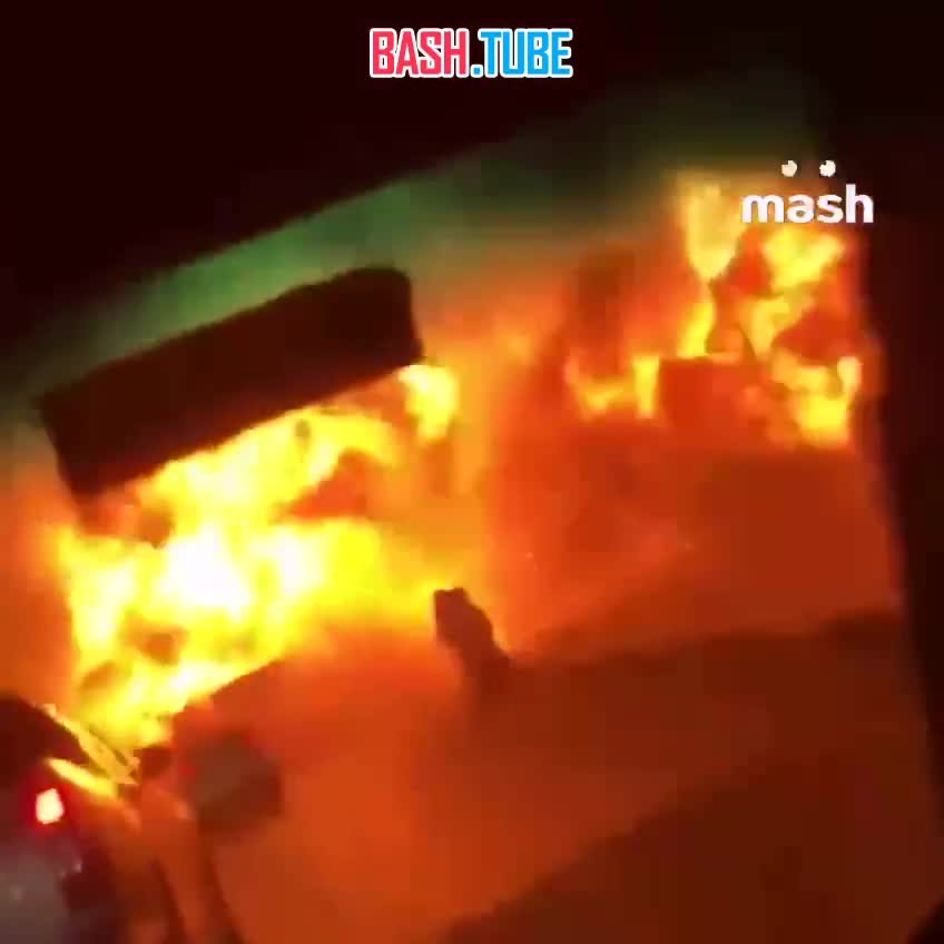  Мощный взрыв прогремел возле торгового центра в Эквадоре - местные СМИ сообщают о теракте