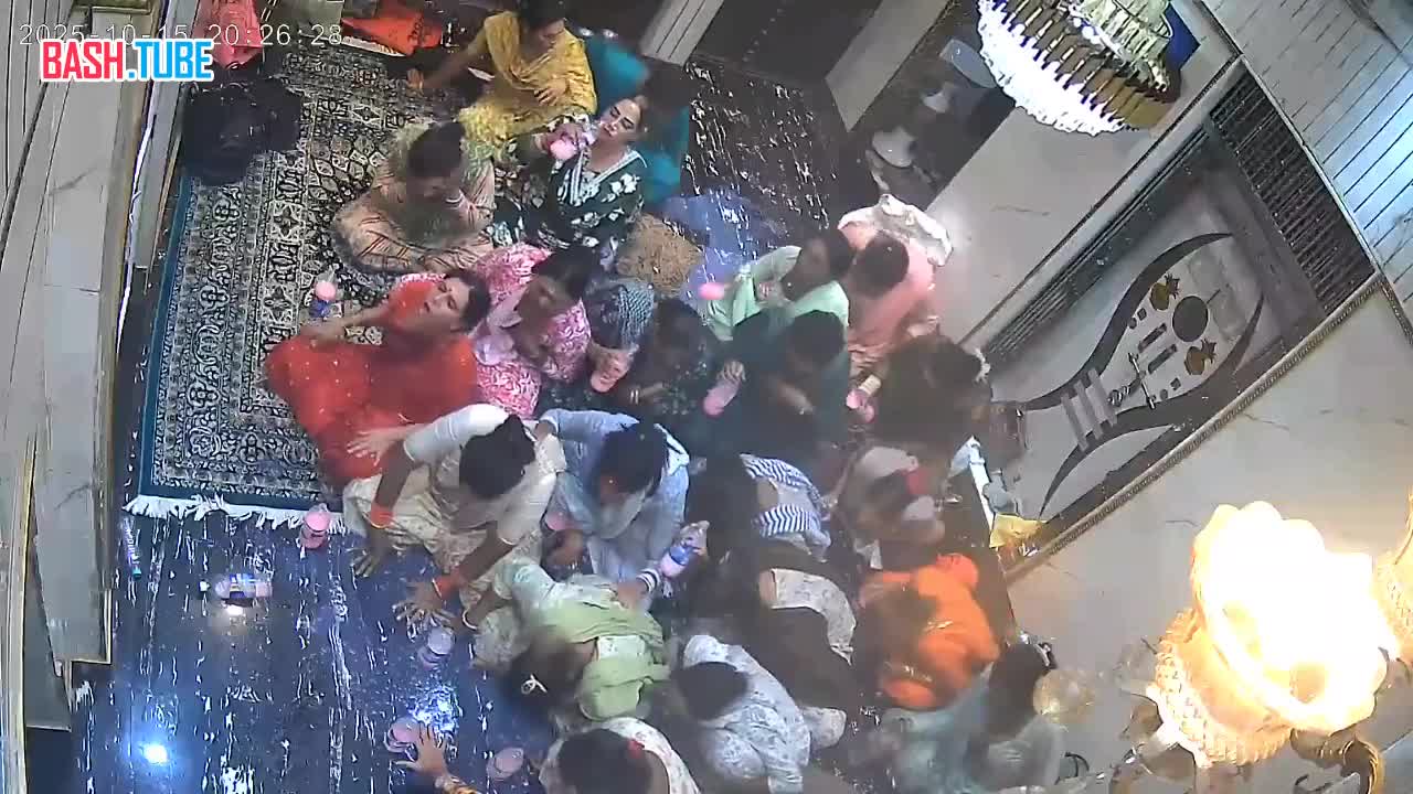  Сразу 24 трансгендера попытались совершить массовый суицид в Индии, но облажались