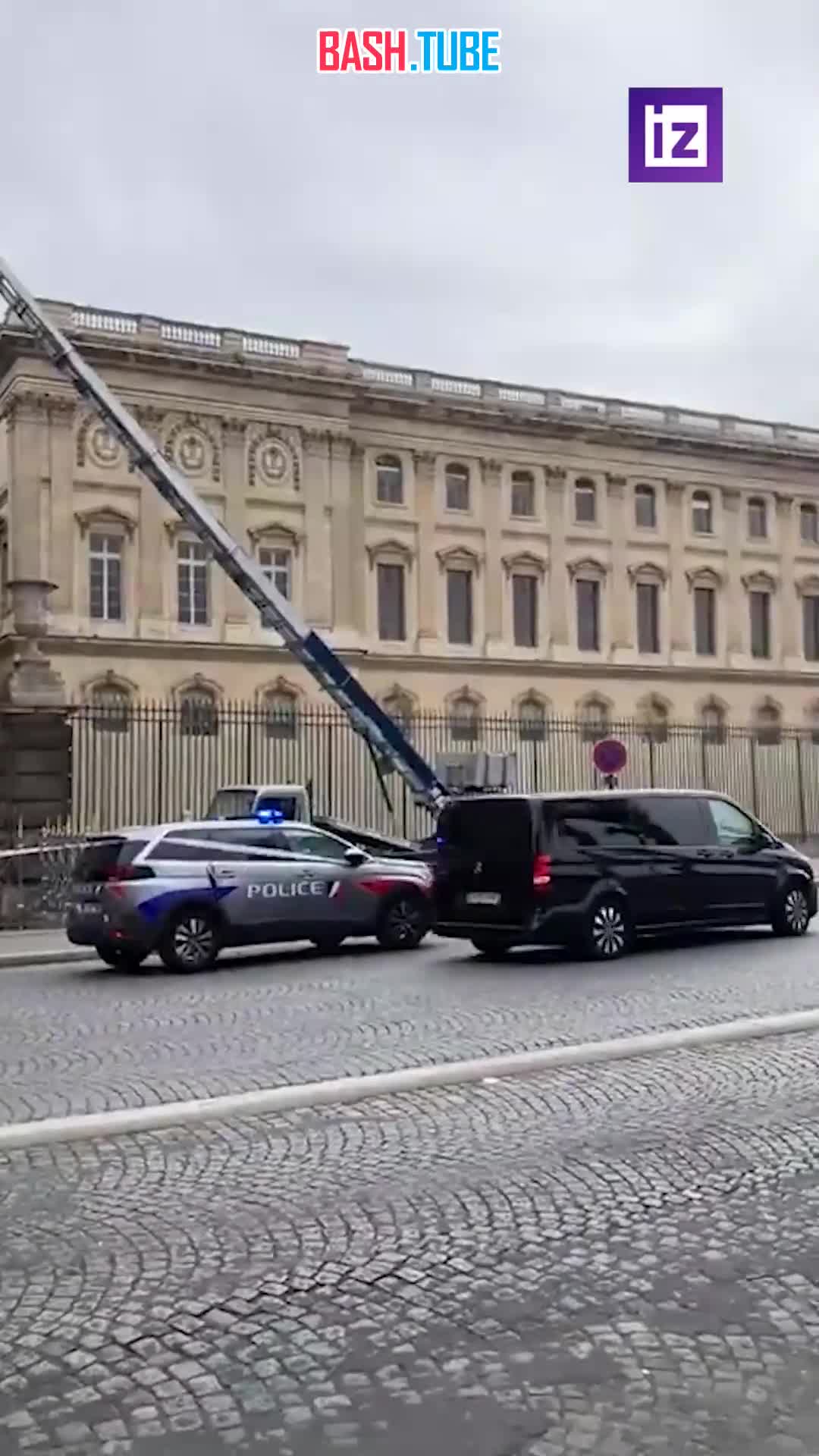  Грабители, похитившие драгоценности Наполеона и императрицы Жозефины в Лувре, могли использовать подъемник