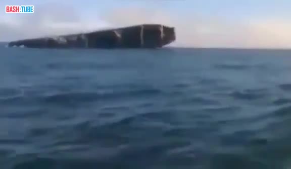  На видео тонет китайское судно, потопленное аргентинским флотом «за незаконный лов рыбы в аргентинских водах»