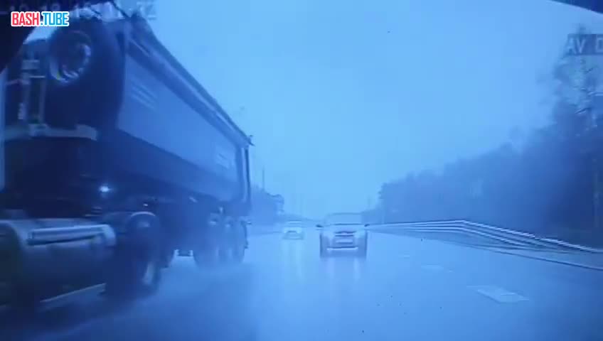  В Подмосковье водитель грузовика устроил массовое смертельное ДТП