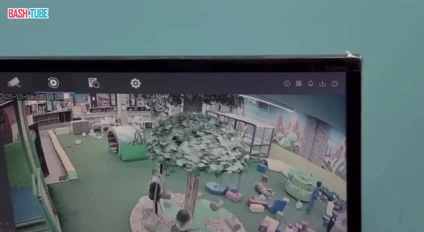  В одном из детских игровых центров Улан-Удэ на шестилетнюю девочку рухнула карусель