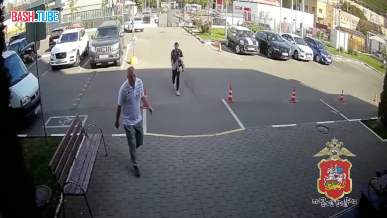  В Химках арестовали мужчину, который потратил 400 000 рублей с найденной карты