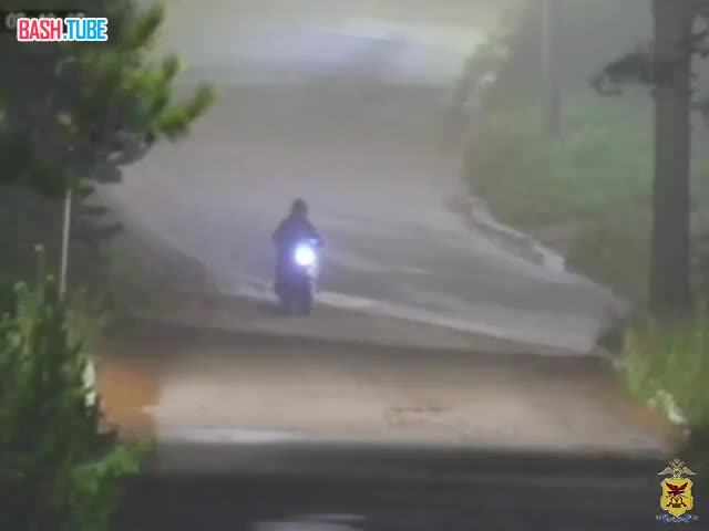  Женщина на скутере сожгла два магазина в Забайкалье. Об этом сообщили в местной полиции