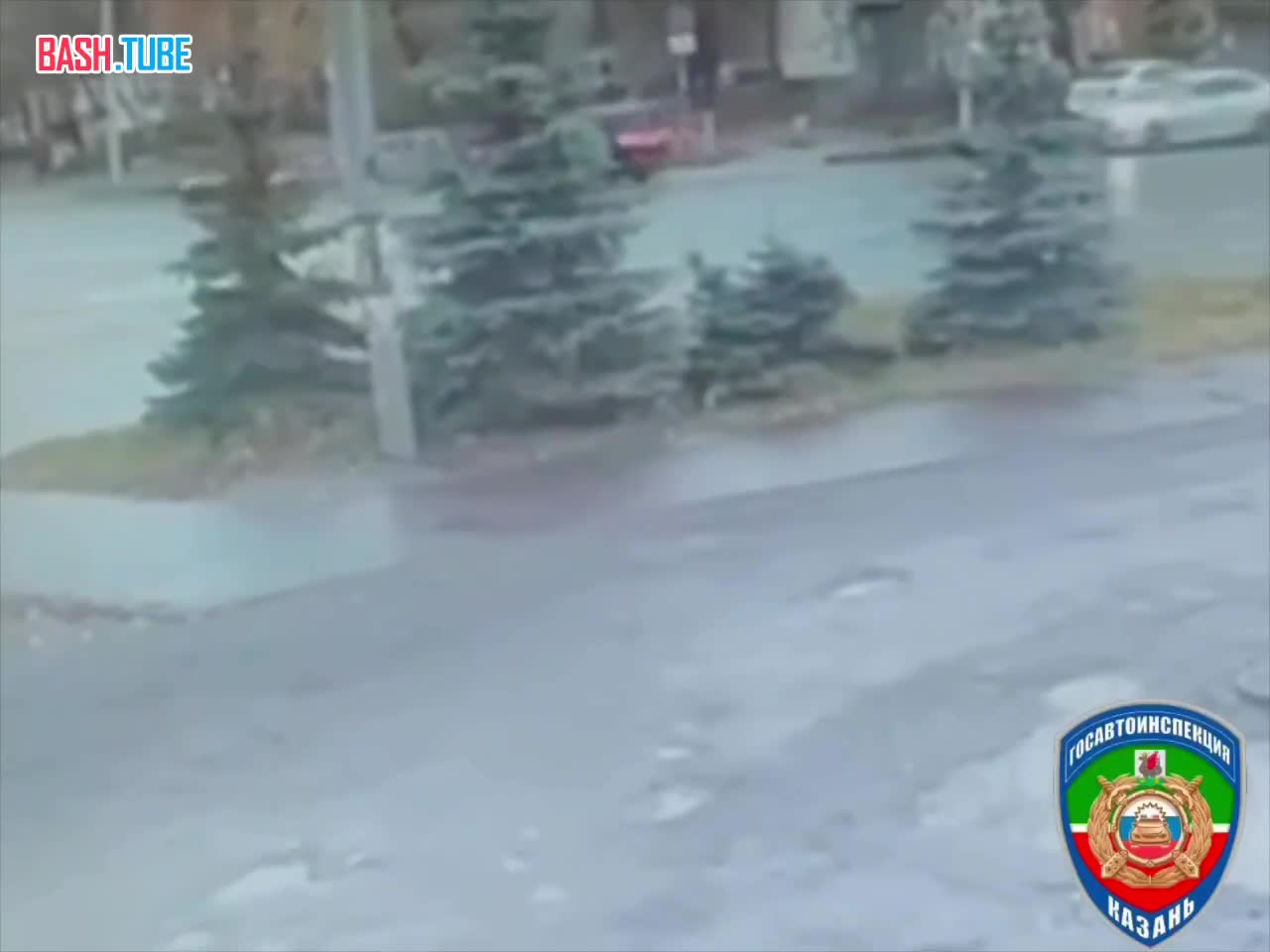  В Татарстане тракторист, проскочивший на красный, проломил ковшом череп молодой автоледи