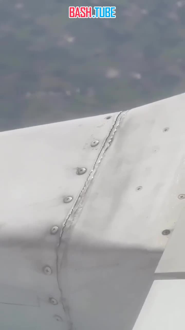  В Таиланде у Boeing в полёте разлетелись винты, пассажир предложил чинить изолентой