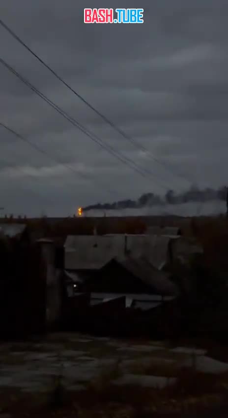  Жители Краматорска осуществляют визуальный контроль результата сегодняшнего дронового удара ВС РФ по ветряной турбине