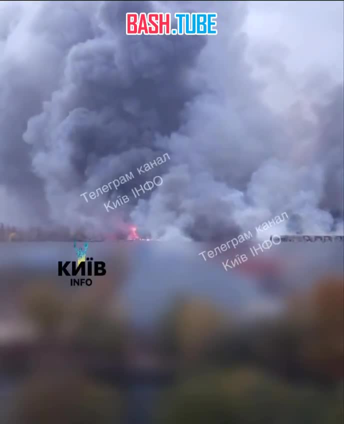  Масштабный пожар в Киеве на левом берегу после прилёта, - украинские СМИ
