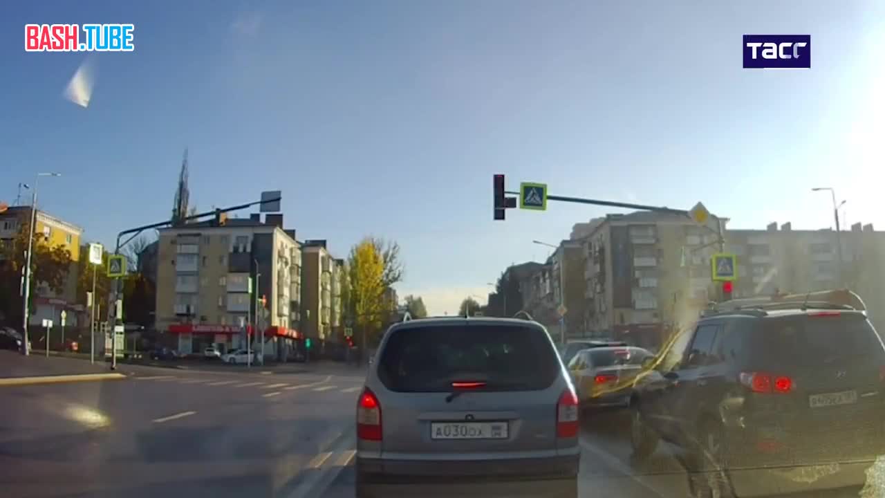  В Луганске произошло ДТП со скорой помощью, есть пострадавшие