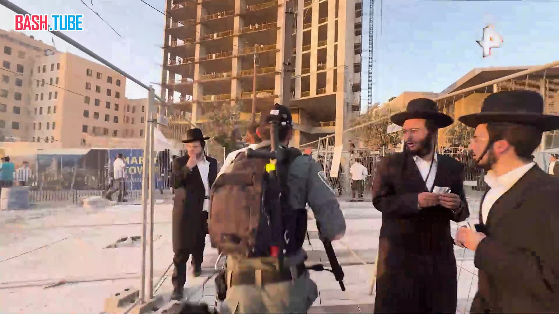  В Иерусалиме 15-летний подросток забрался на высотку во время протестов и разбился насмерть