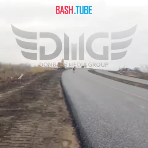  Украинский дрон атаковал экскаватор рядом с Пантелеймоновкой в ДНР