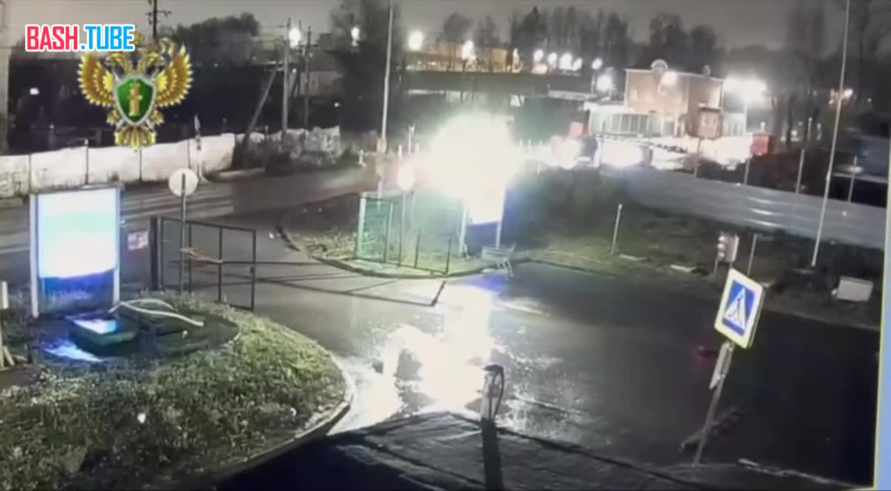  Семилетний ребенок пострадал в результате столкновения автомобиля с тепловозом на железной дороге в Подмосковье