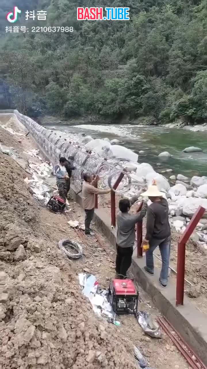  Китай строит 400-километровый электрический барьер на южной границе