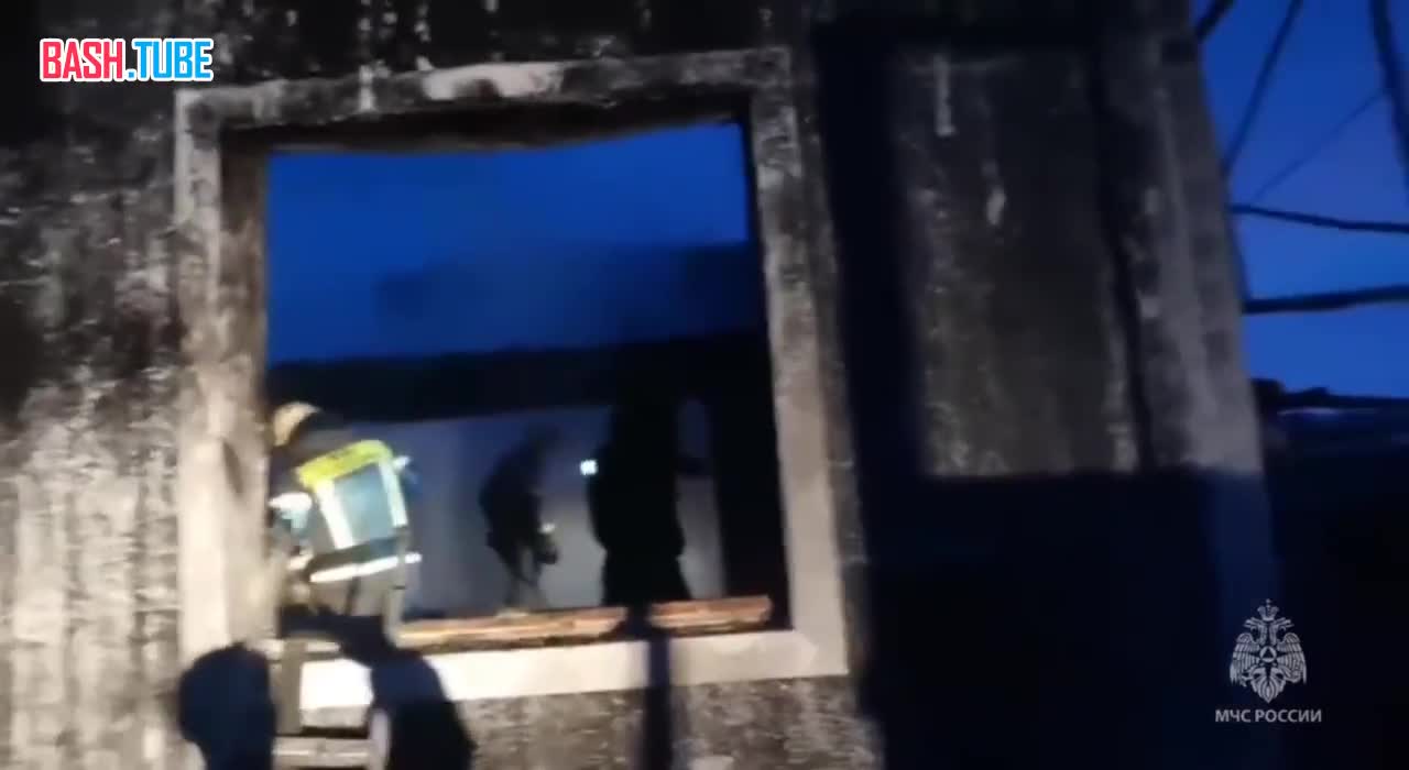  До семи возросло количество погибших во время пожара в частном доме в Сургуте - четверо из них дети