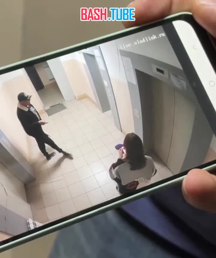  Во Владивостоке пьяный сосед напал на девушку из-за того, что она вызвала лифт