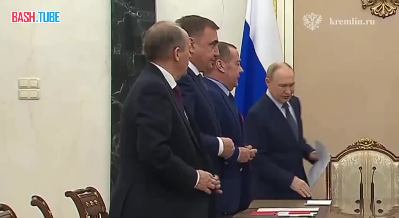  Путин провел совещание по вопросам дальнейшего строительства Вооруженных сил РФ, - Кремль