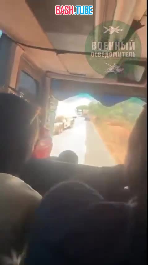  Броневики Norinco VP11, пикапы «Африканского Корпуса» ВС РФ сопровождают колонну бензовозов по пути к столице Мали