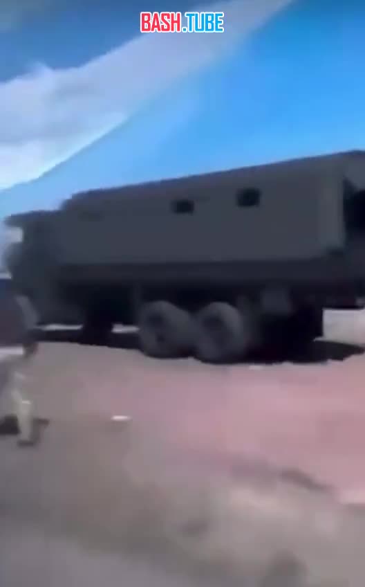  В ожидании американского вторжения армия Венесуэлы размещает на пляжах военную технику, включая ЗРК «Бук-М2Э»