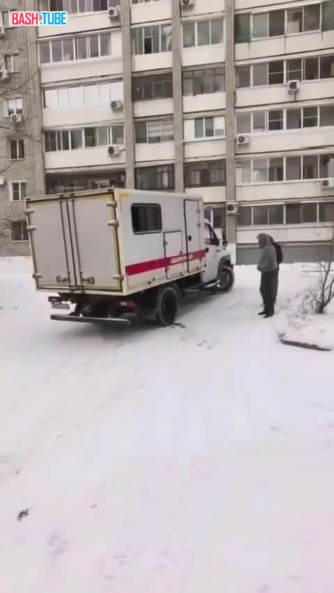  Мощный снегопад и гололёд в Хабаровске: с самого утра в городе массовые ДТП