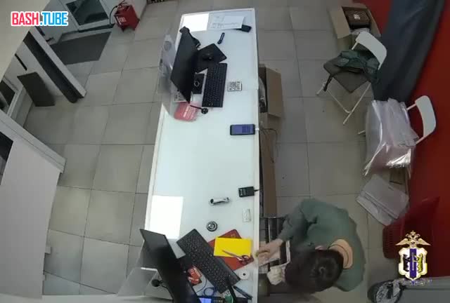  В Хабаровском крае мужчина полгода грабил пункт выдачи, в котором работал