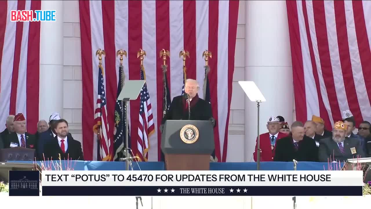  Трамп заявил, что смотрел празднование Дня Победы в России и хочет, чтобы в США отмечали так же