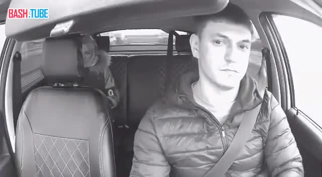  В Самаре женщина угрожала мачете, требуя, чтобы таксист включил ей шансон