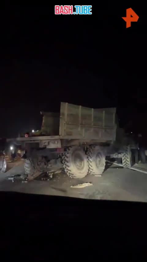  Грузовой ЗИЛ столкнулся с тремя легковушками на трассе в Дагестане, один человек погиб, четверо пострадали