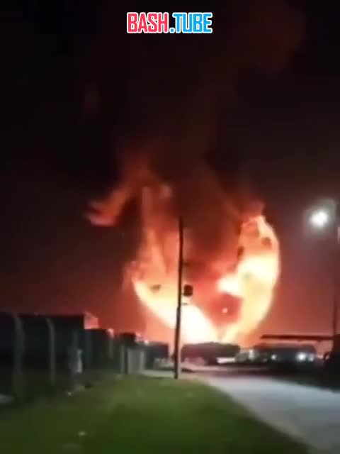  Мощный взрыв на химическом заводе прогремел на юге Буэнос-Айреса