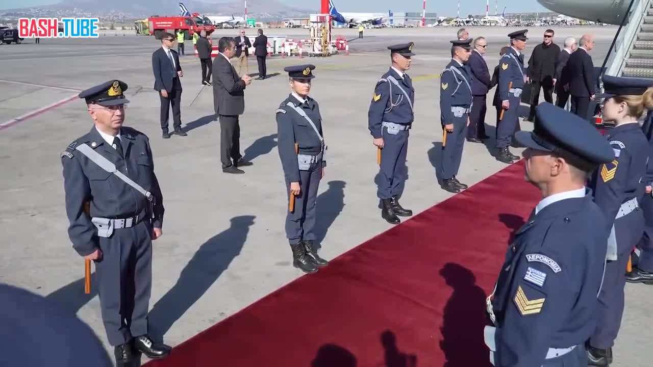  Зеленский прибыл в Афины с официальным визитом