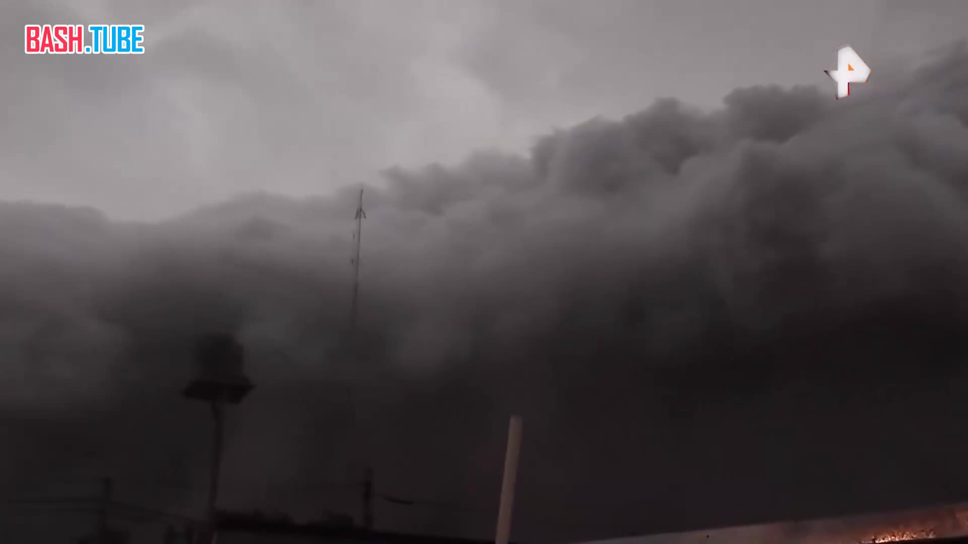  Эффектный шторм накрыл город Хенераль-Вильегас в Аргентине