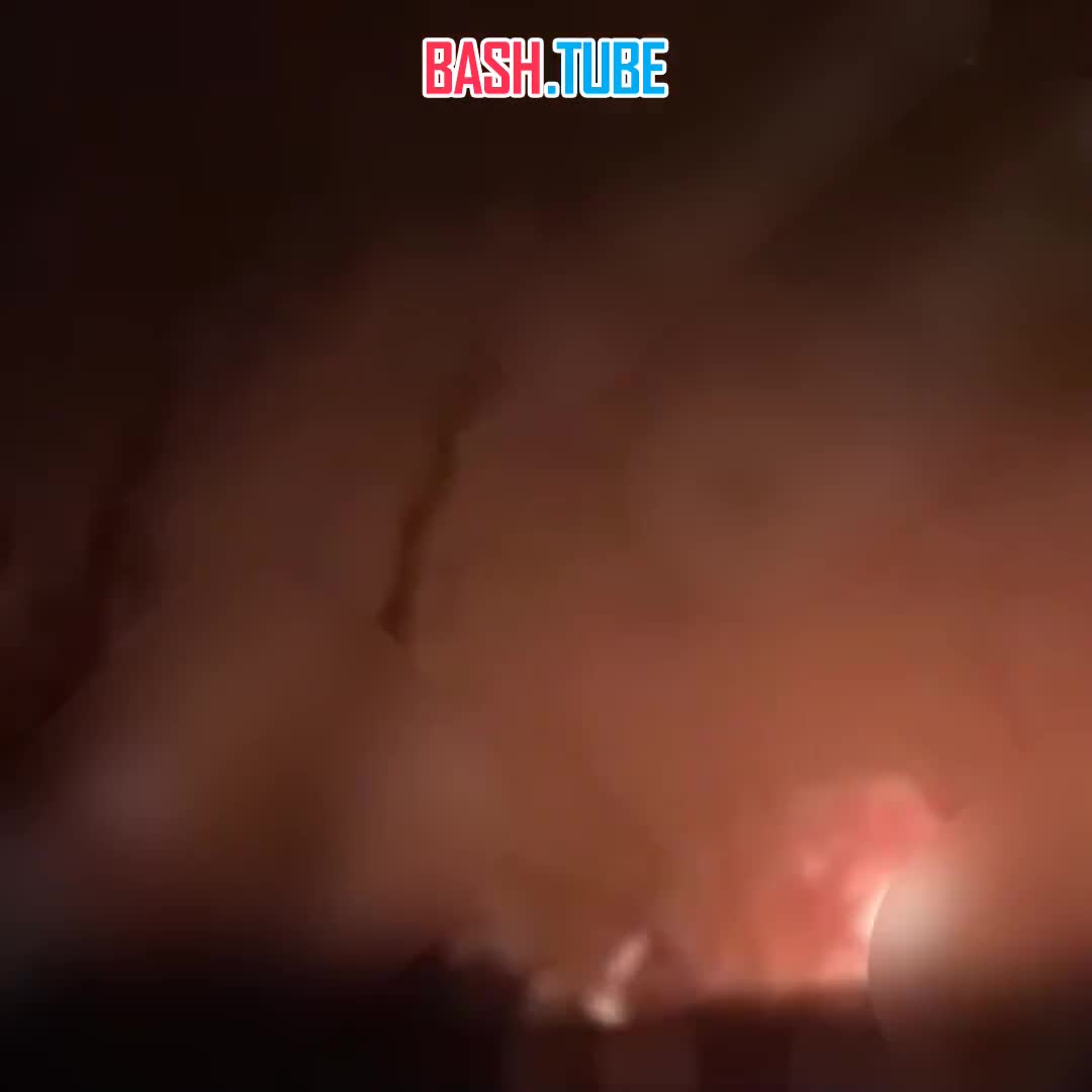  Мощные взрывы прогремели на Украине после массированной атаки БПЛА «Герань-2»