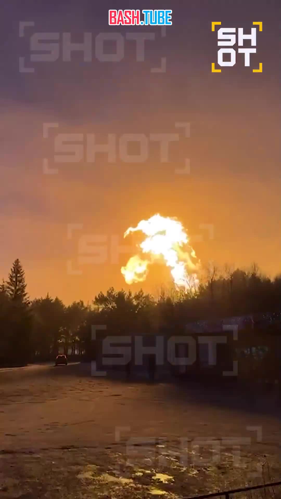  Момент мощного взрыва на газопроводе в пригороде Омска.