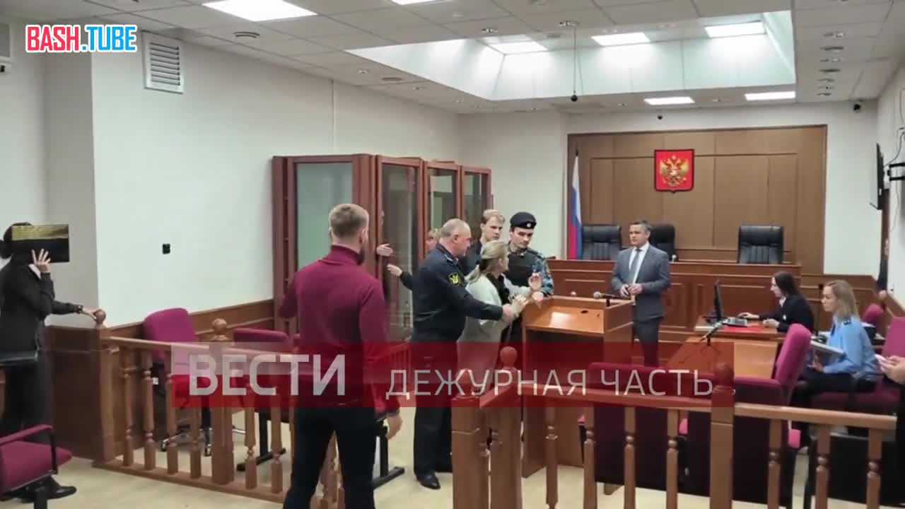  После оглашения приговора у матери авторитета Марселя Гасанова случился нервный срыв