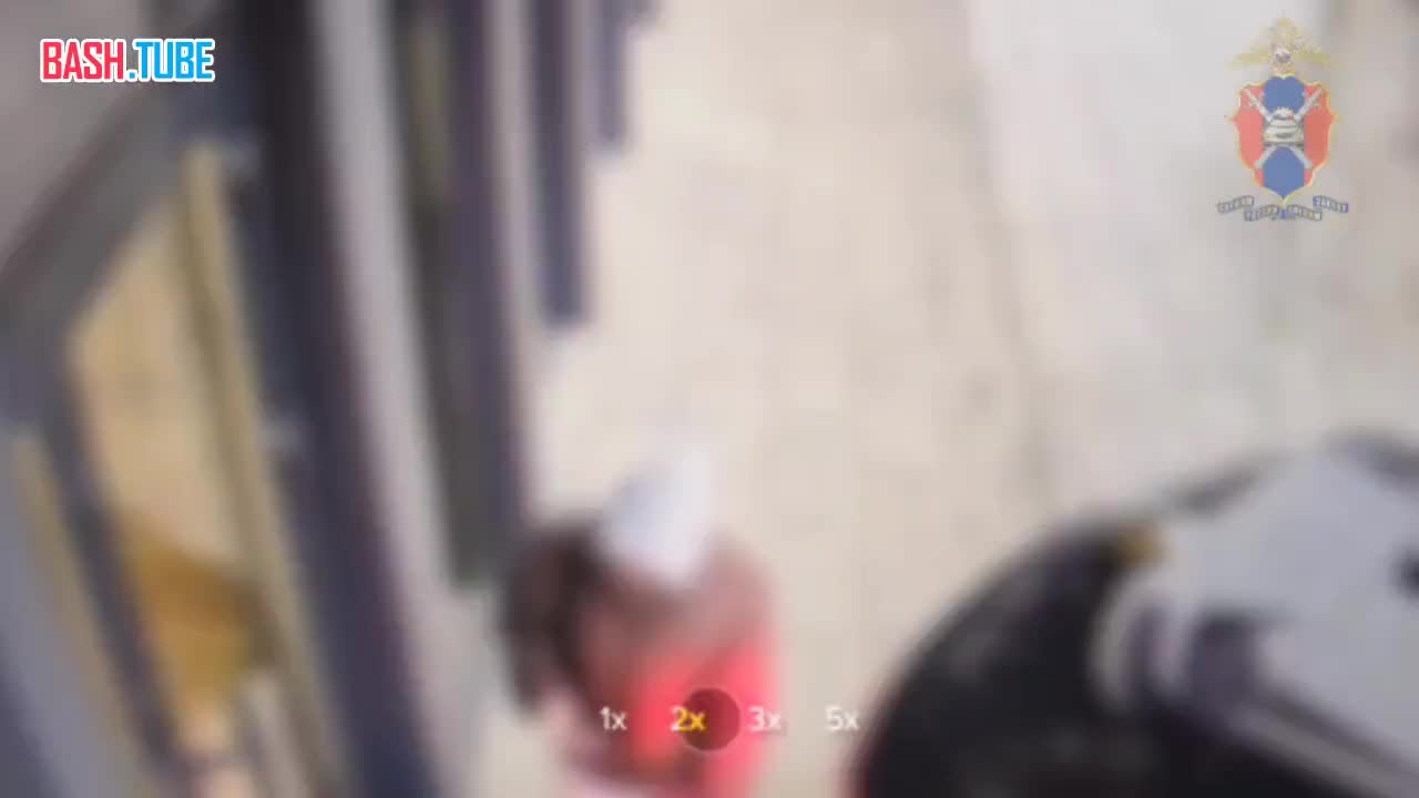  В Воронеже мама с ребёнком чудом не пострадали из-за женщины, заехавшей на тротуар