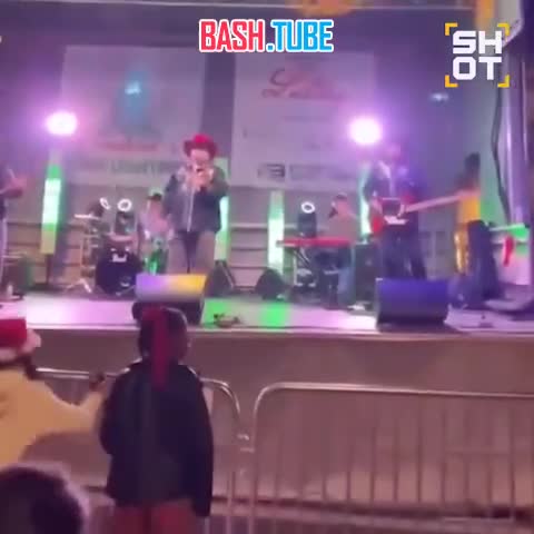  Стрельба произошла во время церемонии зажжения рождественских огней в США