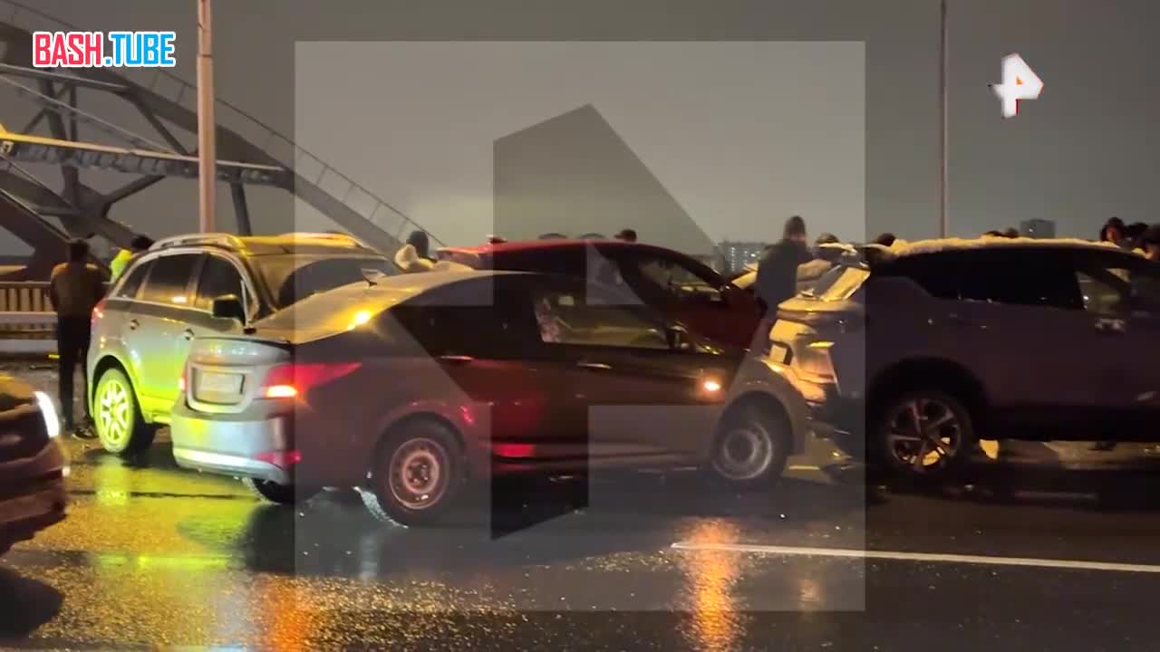  Массовое ДТП произошло на юго-востоке МКАДа из-за гололеда