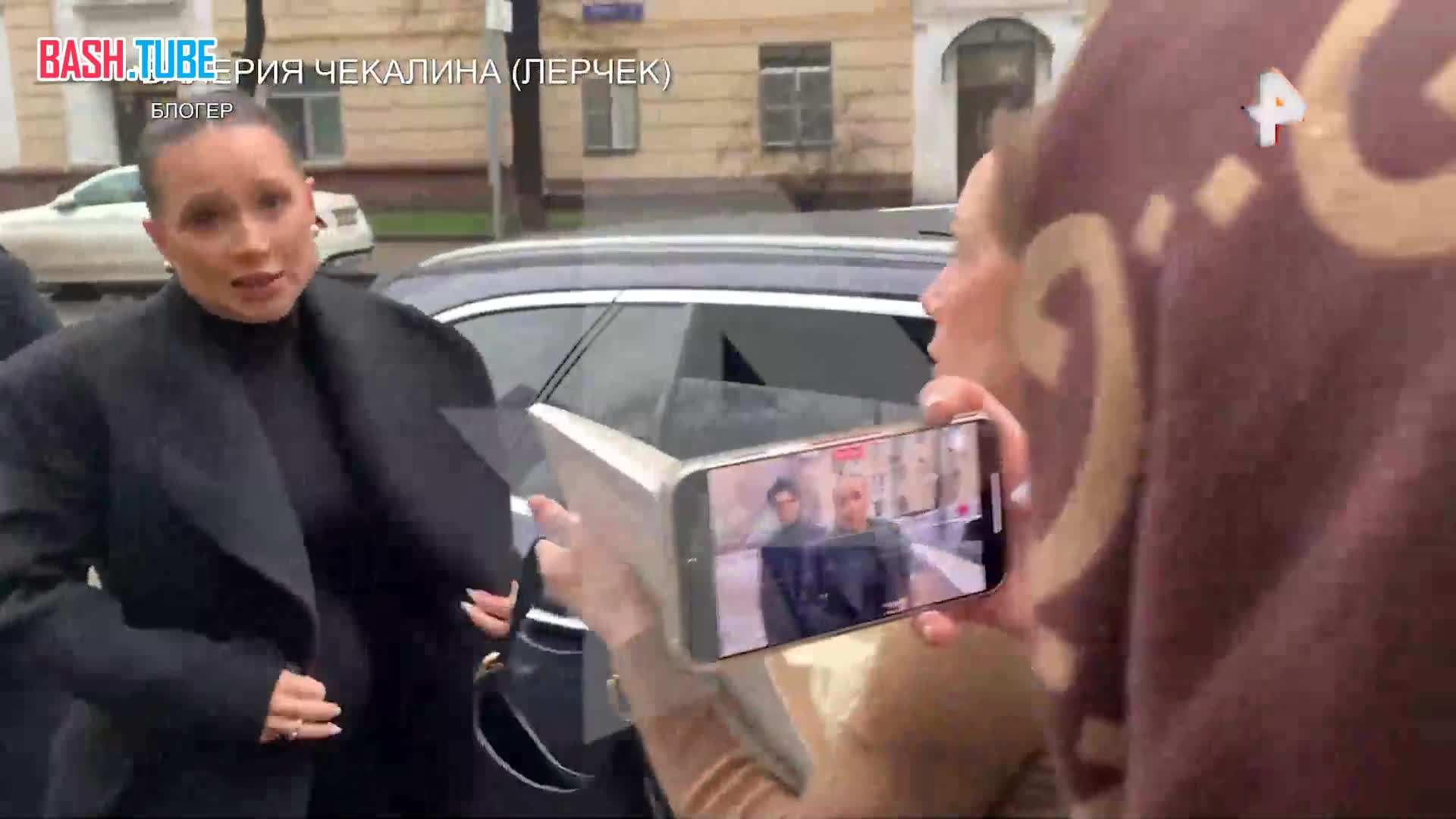  Блогер Лерчек подтвердила новости о своей беременности, приехав в суд Москвы по делу о выводе из РФ более 250 млн рублей