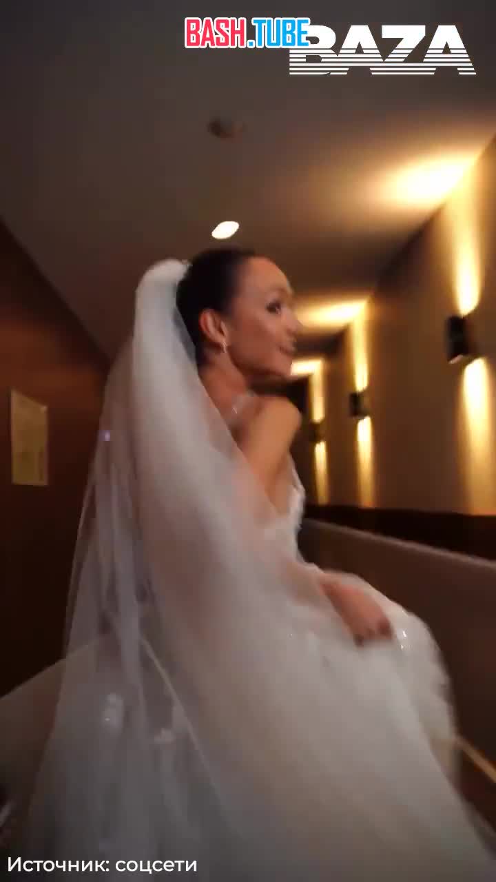  Невеста из Питера сломала руку за два часа до свадьбы, пытаясь повторить тренд из TikTok