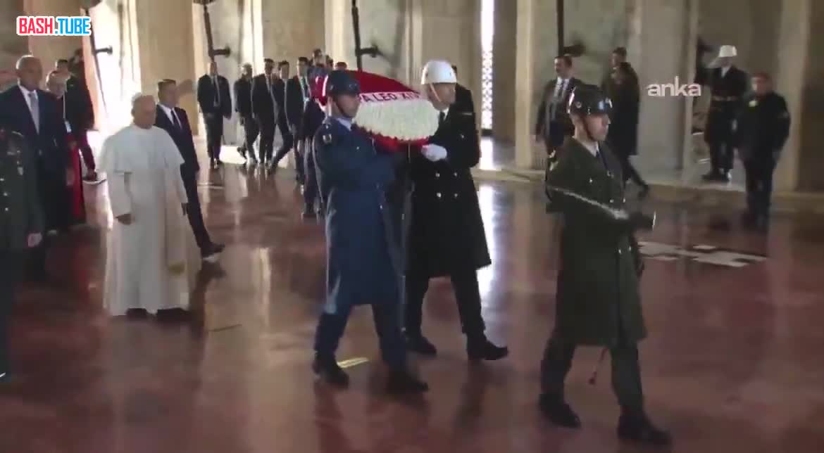  Папа Римский Лев XIV начал свою первую поездку за пределы Италии, отправившись сегодня в Турцию