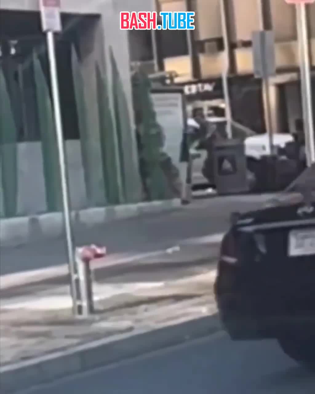  Появилось видео стрельбы 29-летним афганцем по нацгвардейцам 26 ноября в столице США