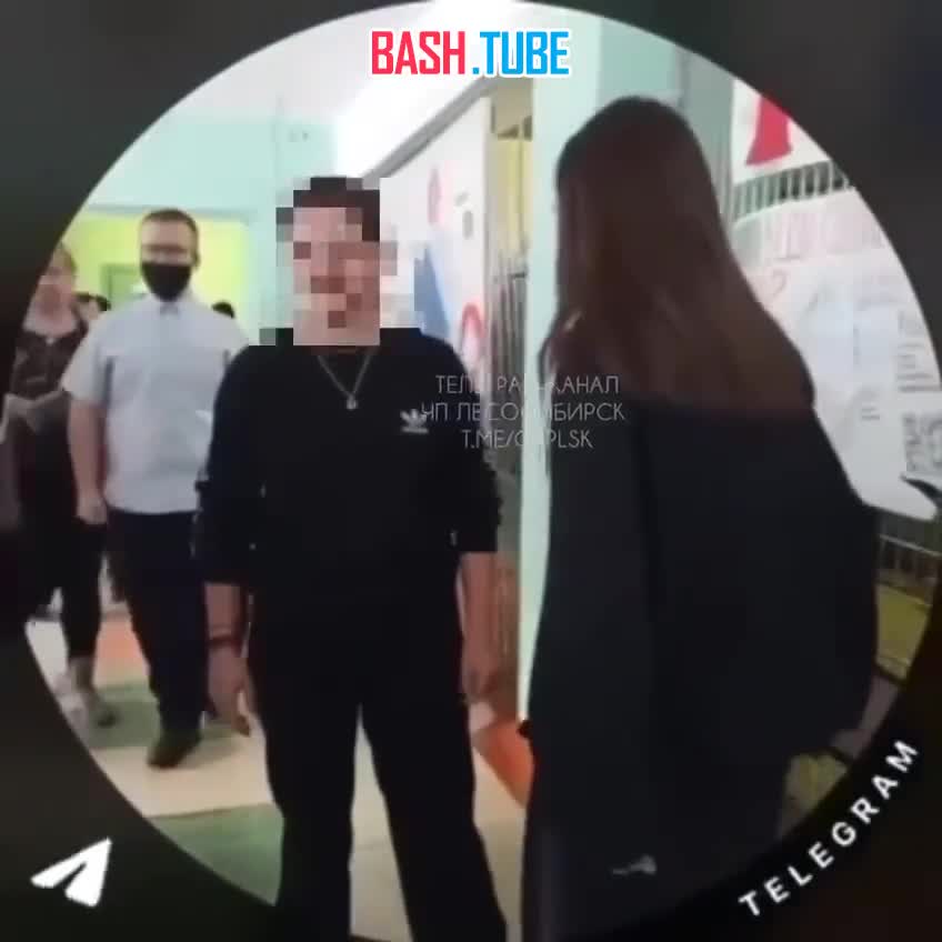  В Лесосибирске 13-летняя девочка избила ровесницу прямо в школе, а учителя прошли мимо