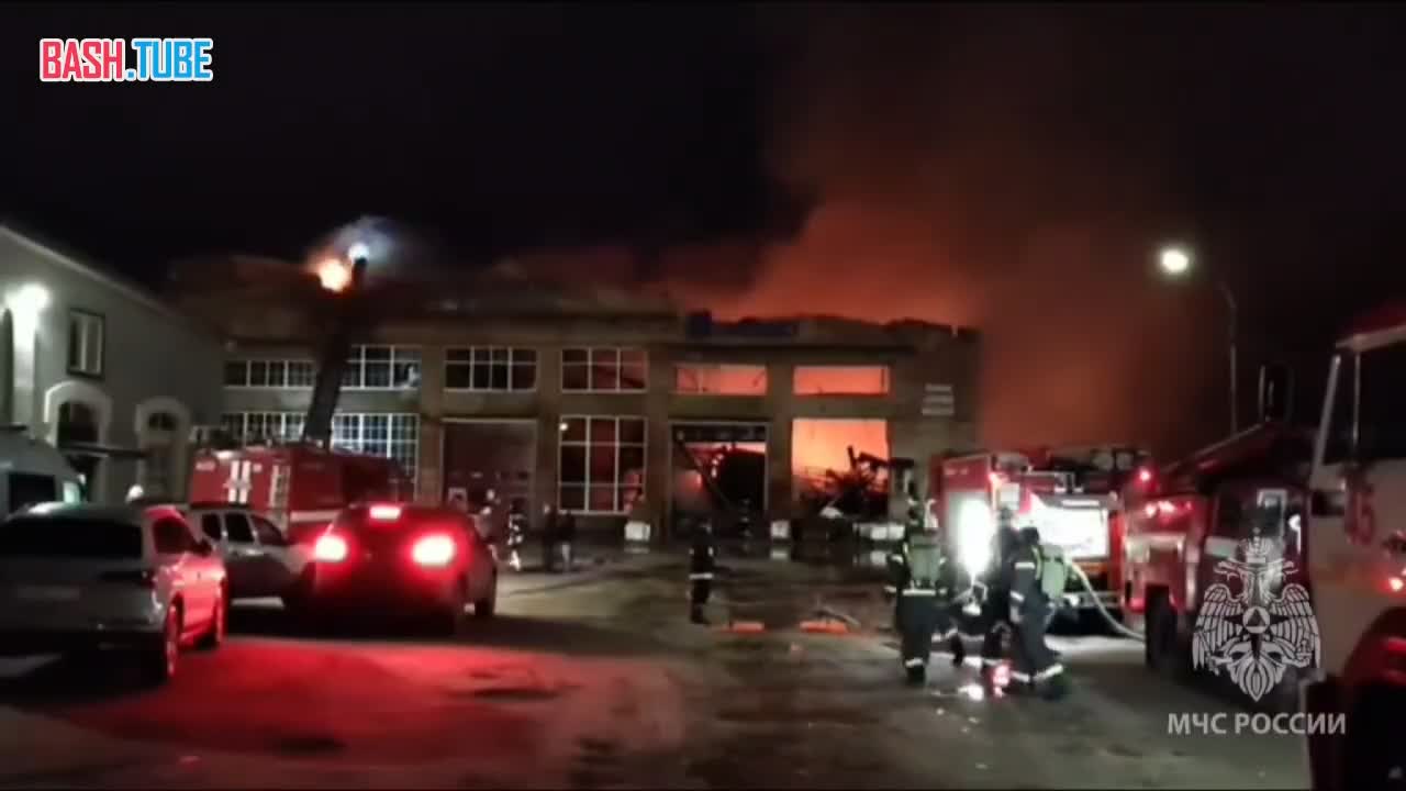  Крупный пожар тушат на производстве в Нижнем Новгороде