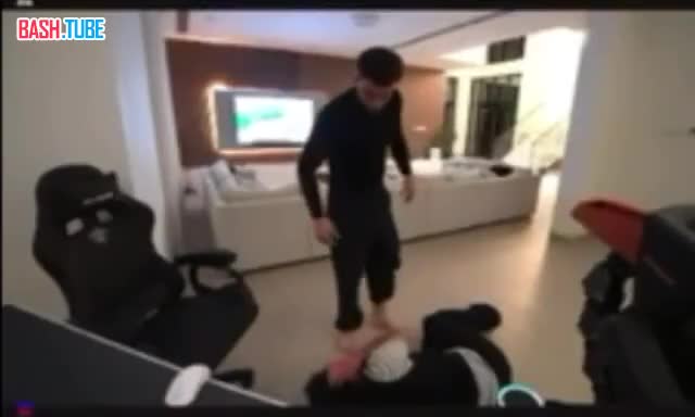  Появились кадры продолжения избиения блогера Субо