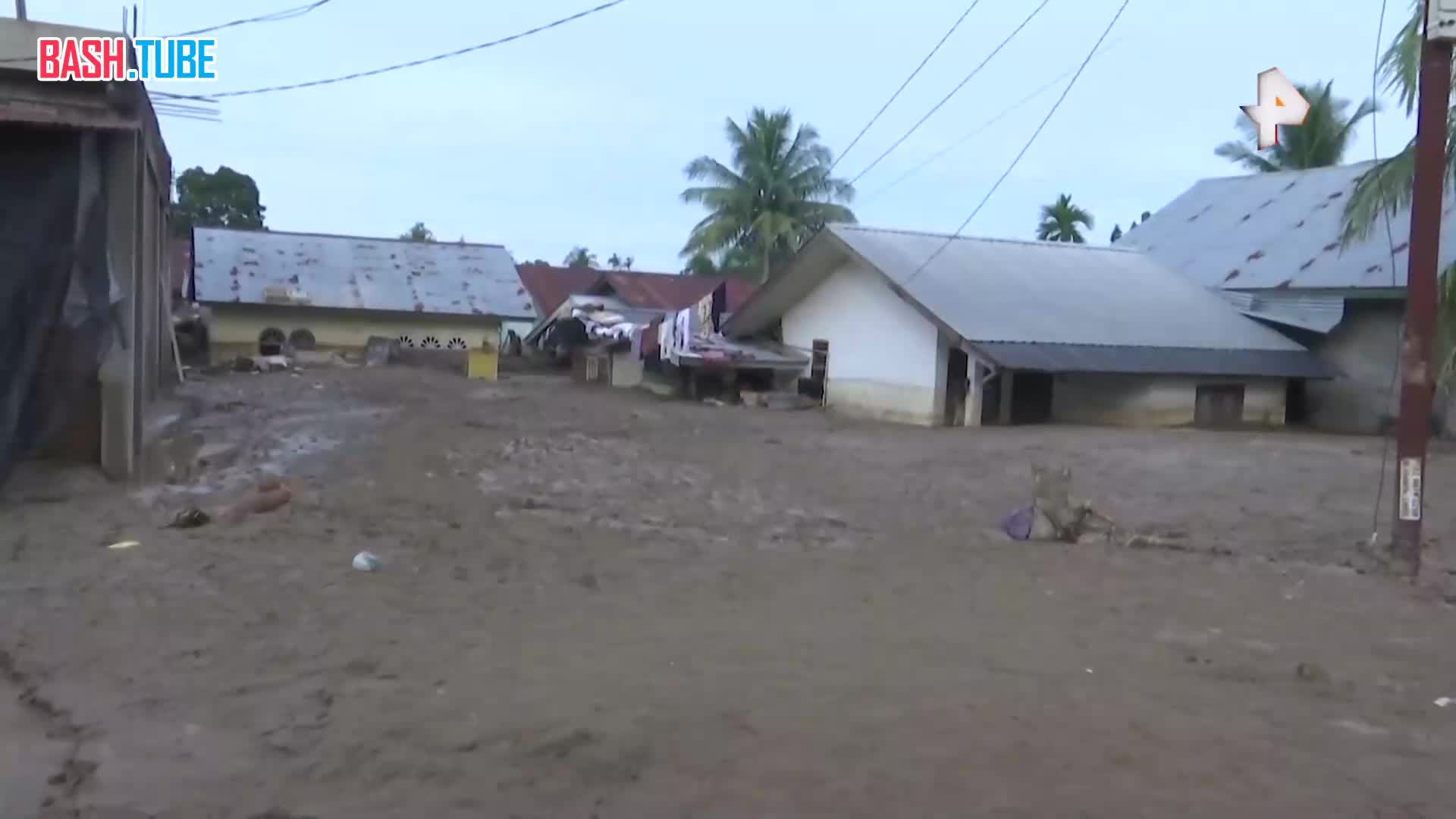  Число погибших из-за наводнения на острове Суматра в Индонезии увеличилось до 417