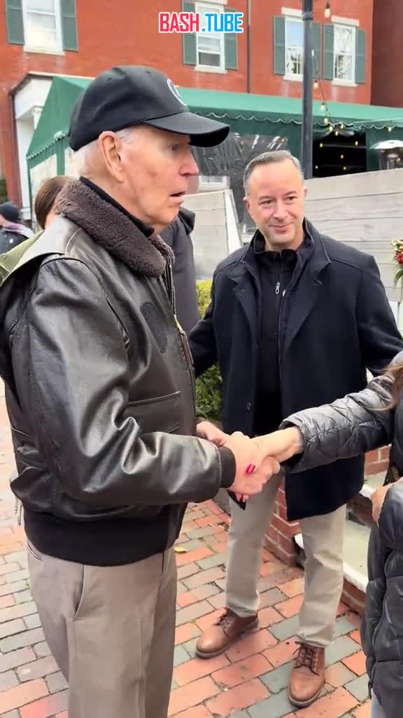  Украинские беженки поблагодарили Байдена за поддержку Украины