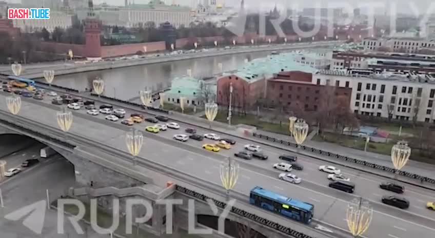  Уиткофф в Кремль не спешит: кортеж спецпосланника президента США отметился у кремлевских стен - и поехал дальше