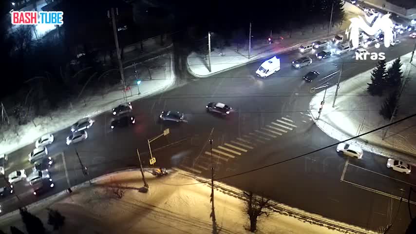  Водитель, которому стало плохо за рулём, спровоцировал массовое ДТП в Красноярске