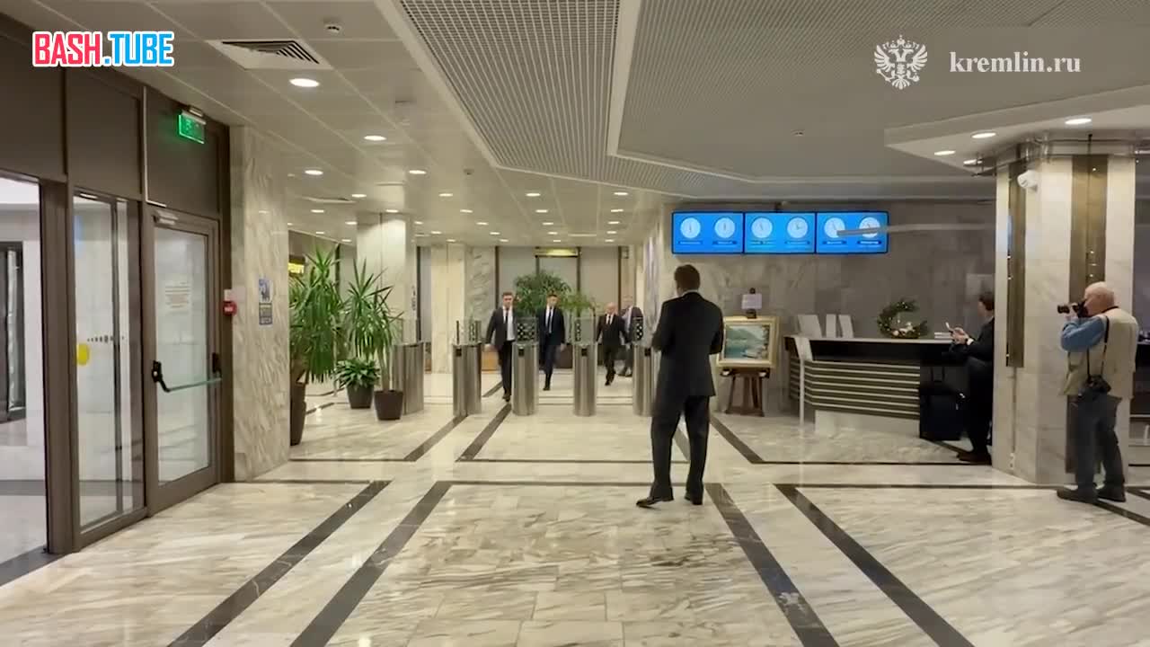  Президент РФ Владимир Путин отвечает на вопросы представителей СМИ